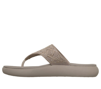 Skechers Relaxed Fit: Asana Luxe - Keep Dazzling