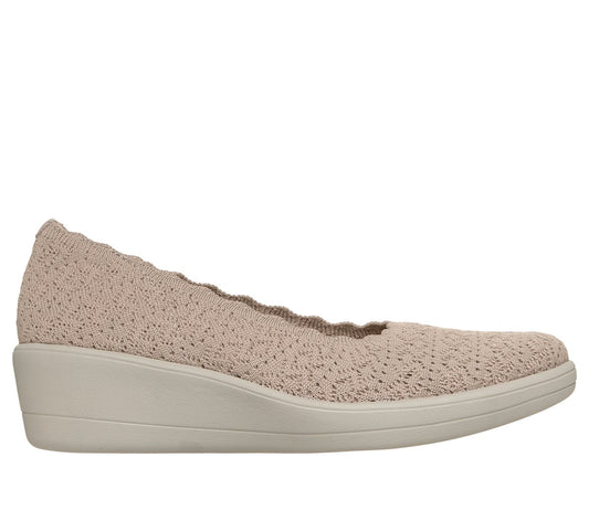 Skechers Relaxed Fit: Newport Wedge - Softly Stitched